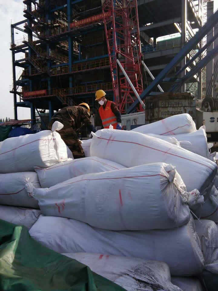 硅酸鋁針刺毯到貨現(xiàn)場